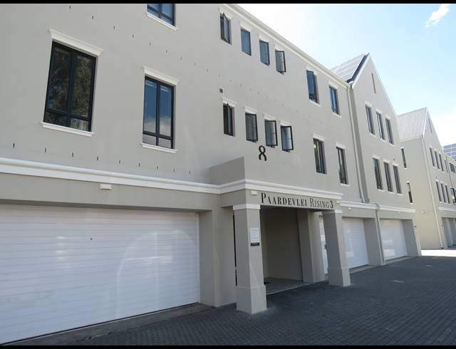 96.20M² OFFICE TO LET IN PAARDEVLEI